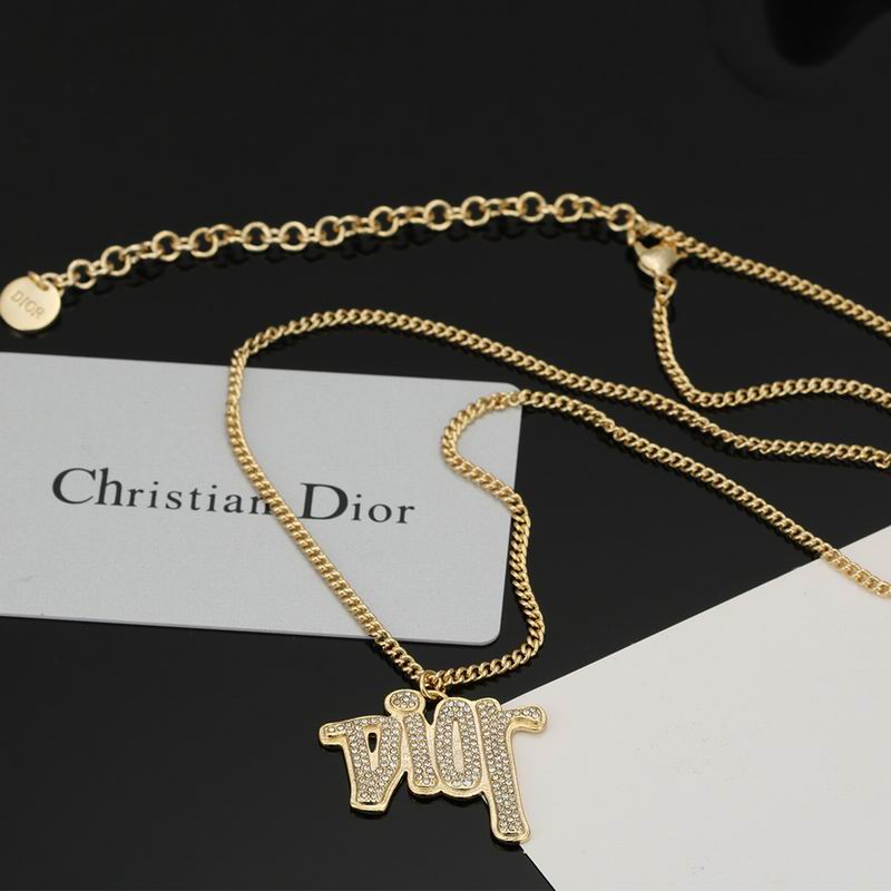 Dior Necklace 05lyr382